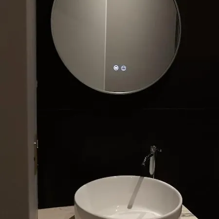 Spazio Sima Space 1 شقة